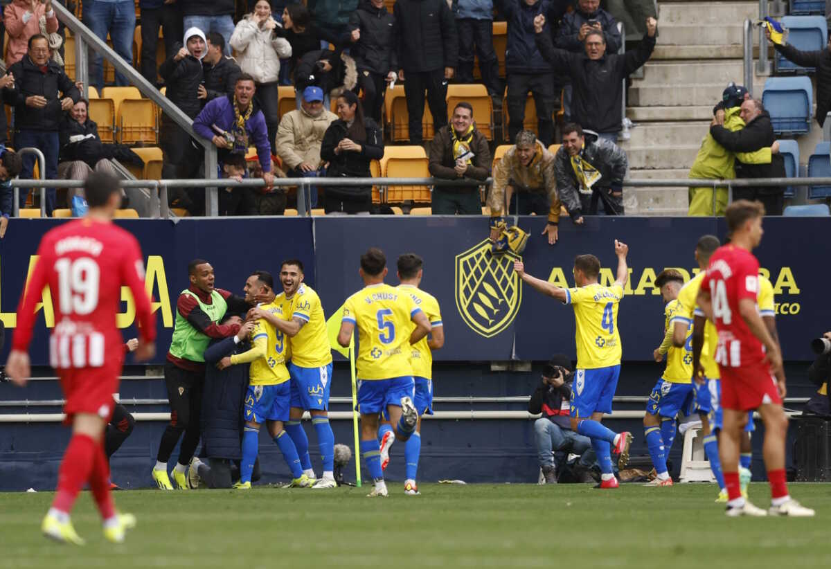 Κάντιθ – Ατλέτικο Μαδρίτης 2-0: Ο Χουάνμι έβαλε δυο γκολ και η Αθλέτικ Μπιλμπάο ελπίζει για το Champions League