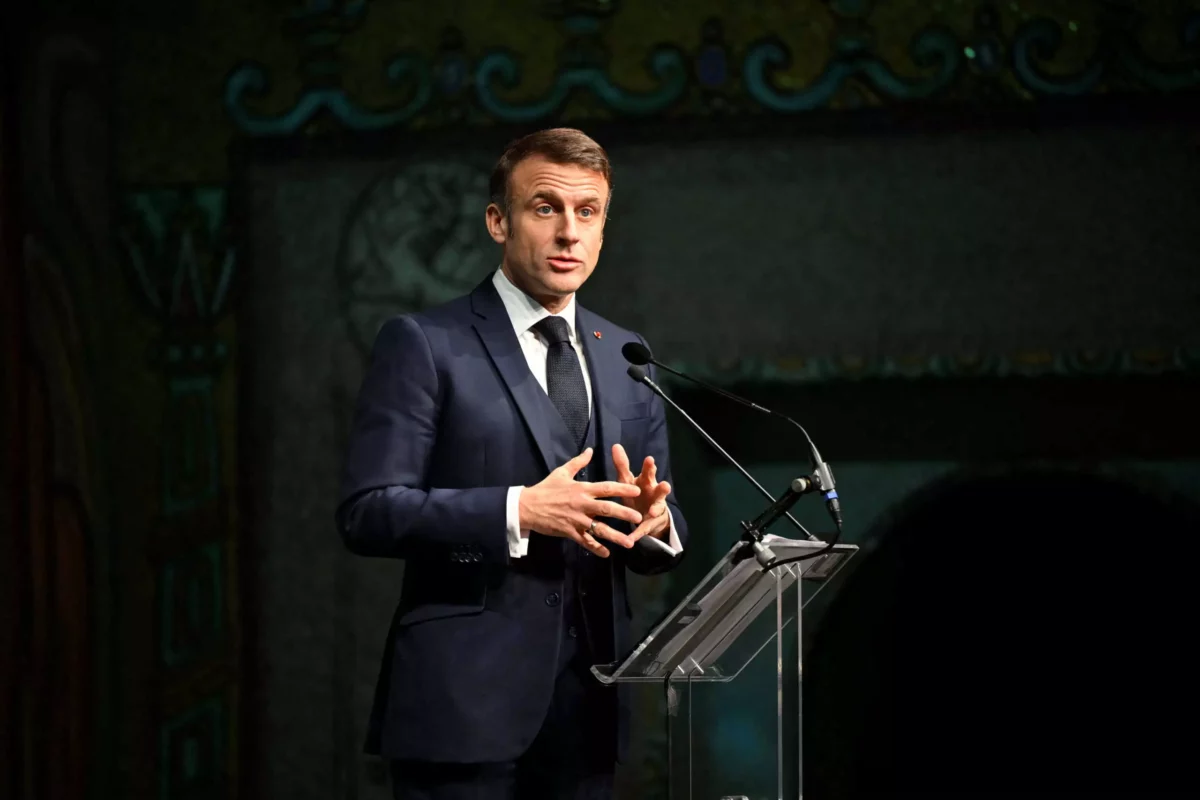 Γαλλία: Ο Μακρόν συνεδριάζει με τους προέδρους των κομμάτων για την κατάσταση στην Ουκρανία