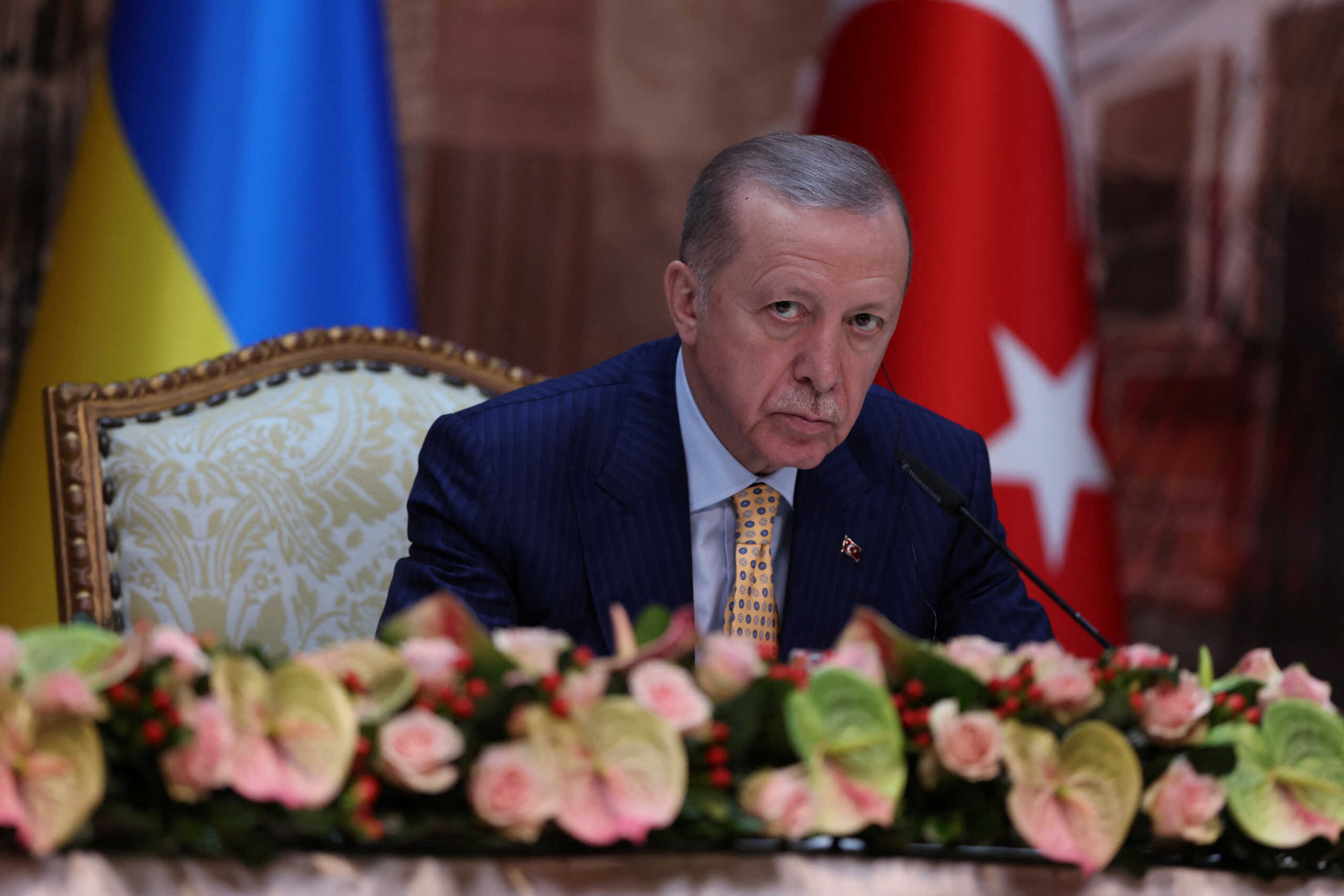 Ερντογάν: Θα αποφασίζει και θα διατάζει μόνος του την κήρυξη επιστράτευσης στην Τουρκία