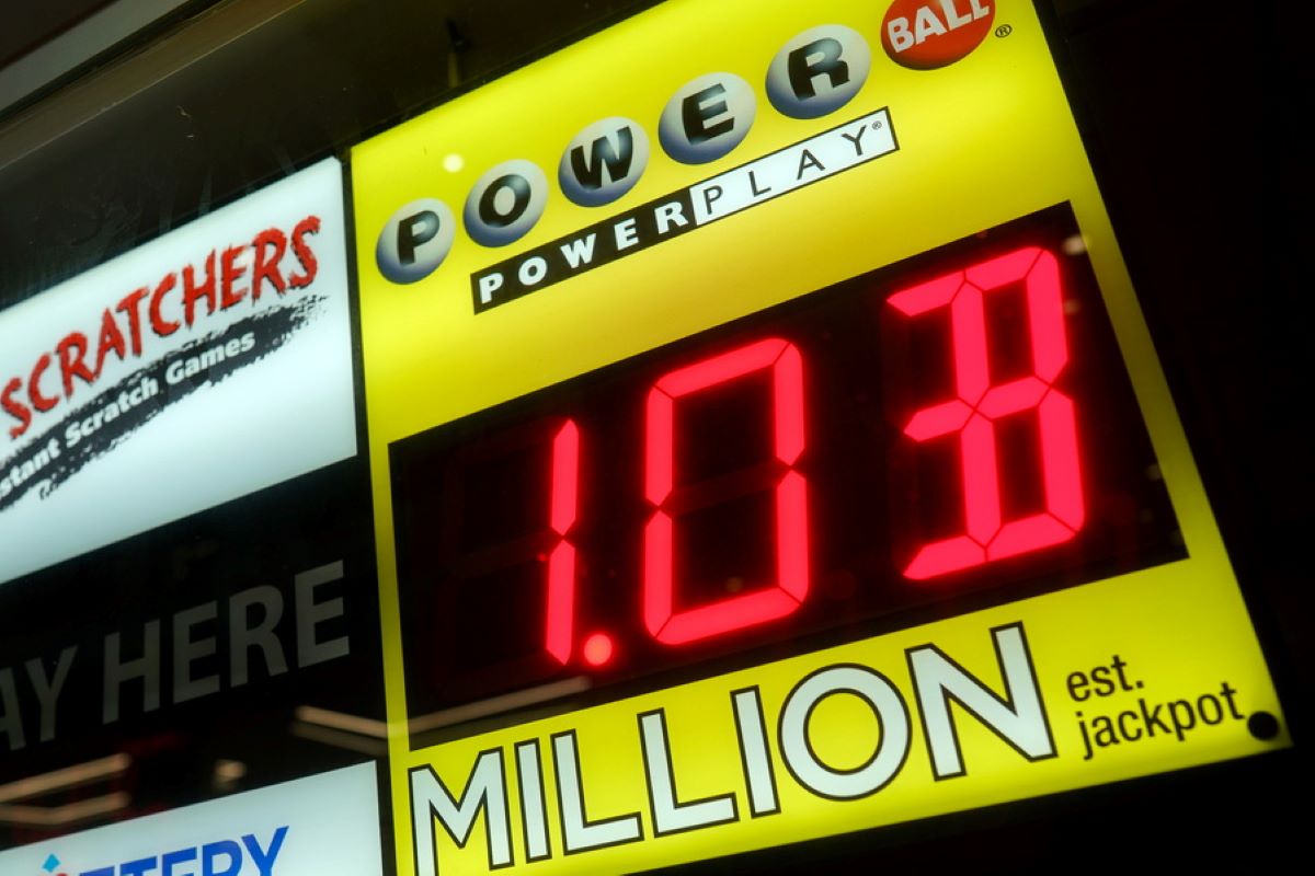 Όρεγκον: Υπετυχερός τίναξε την μπάνκα στον αέρα – Κέρδισε 1,3 δισεκατομμύρια δολάρια στο Powerball
