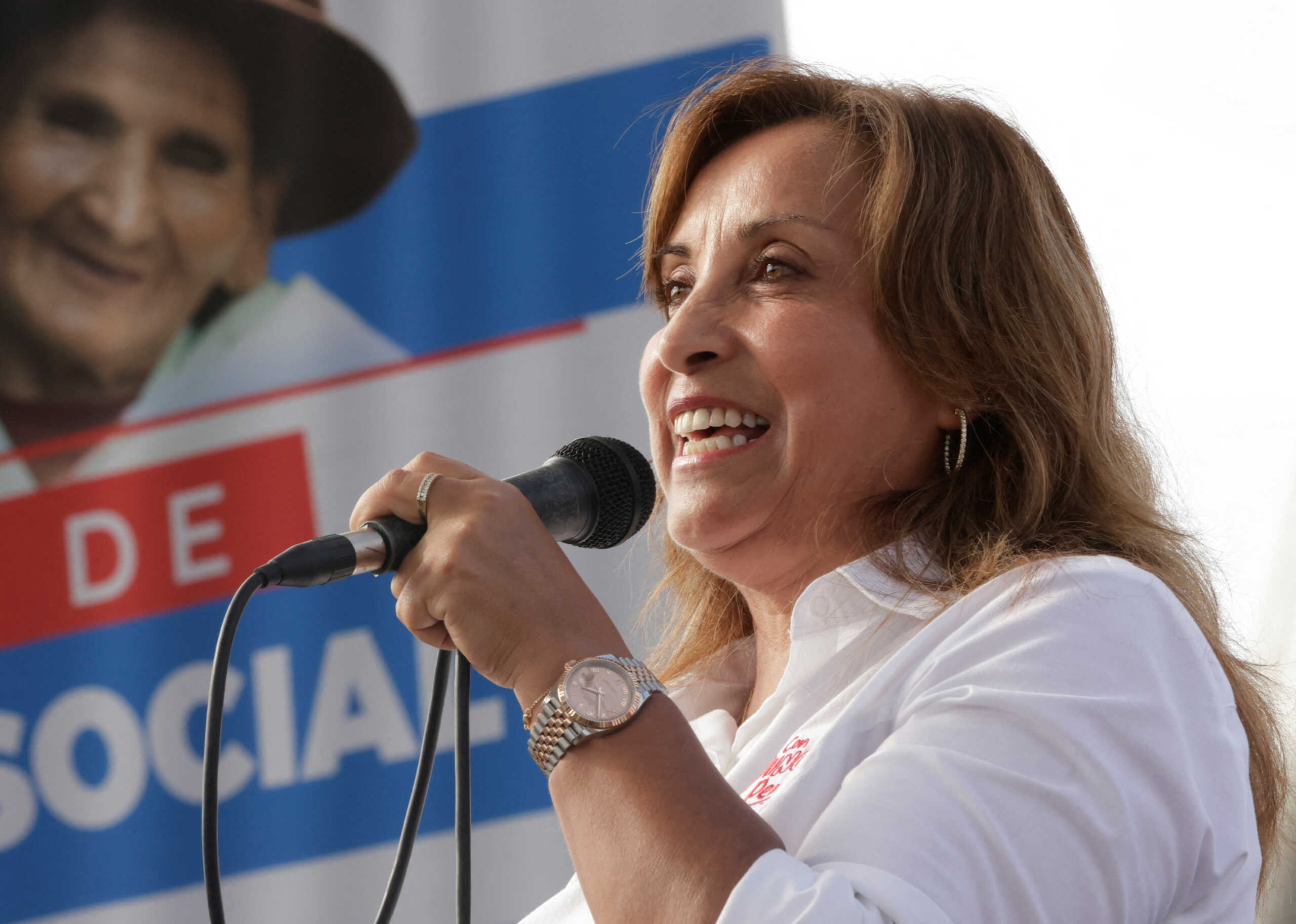 Περού: Τα ρολόγια Rolex «καίνε» την πρόεδρο, Ντίνα Μπολουάρτε