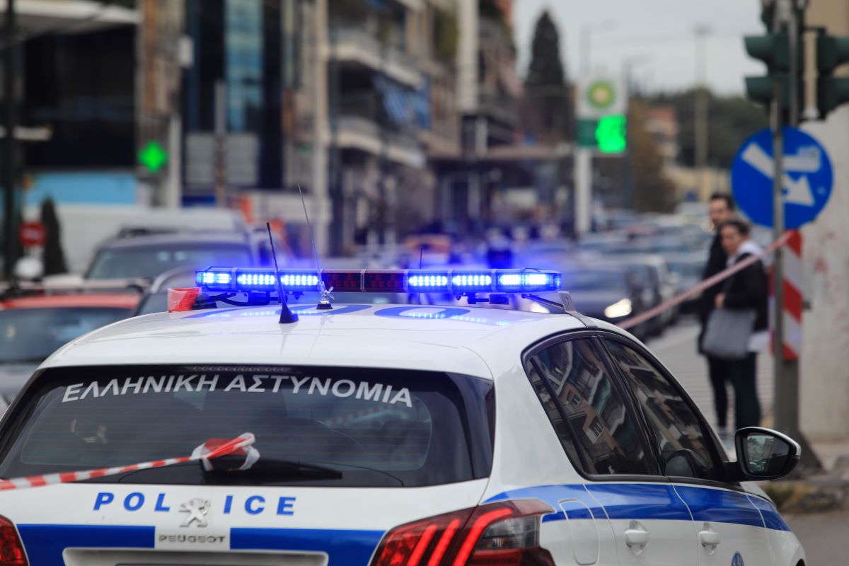 Ενδοοικογενειακή βία: Πέντε συλλήψεις στη Δυτική Ελλάδα –  Οι απειλές και οι καταγγελίες
