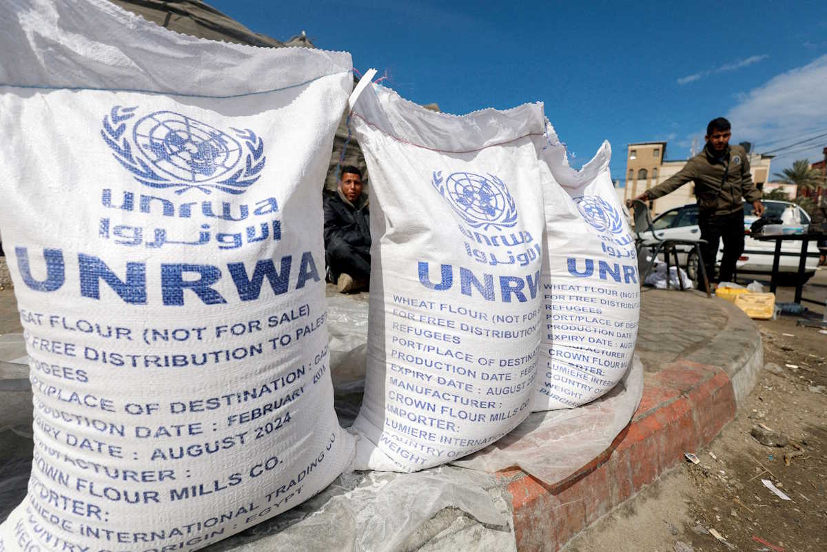 ΟΗΕ: Κλειστό παραμένει το πέρασμα της Ράφας – Δεν φτάνουν φορτηγά με βοήθεια μέσω της προβλήτας