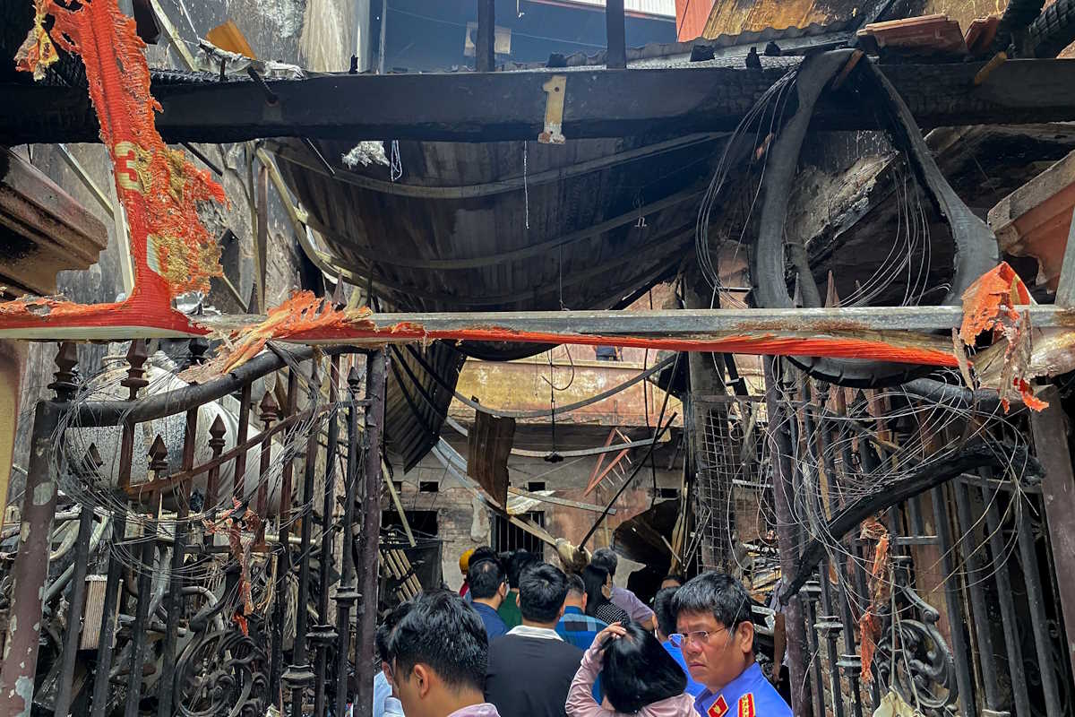 Βιετνάμ: Τουλάχιστον 14 νεκροί από φωτιά σε πολυκατοικία στο κέντρο της πρωτεύουσας Ανόι
