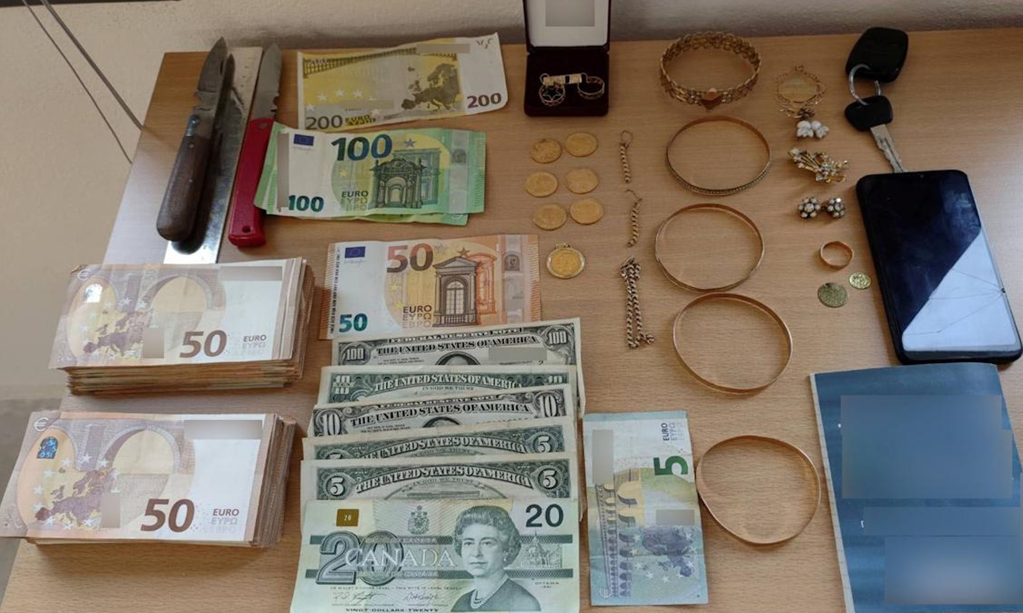 Γρεβενά: Ηλικιωμένοι έπεσαν θύματα τηλεφωνικής απάτης – Οι δράστες απέσπασαν χρυσές λίρες, κοσμήματα και χιλιάδες ευρώ