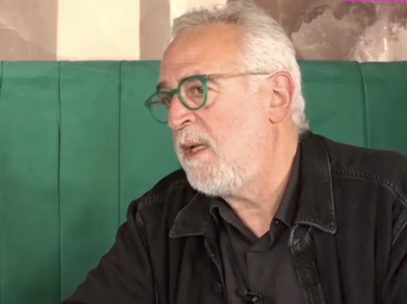 Βασίλης Θωμόπουλος: Ο Σάκης Μπουλάς μου είπε χαμογελαστά ότι πεθαίνει, είχε αίσθηση του πράγματος