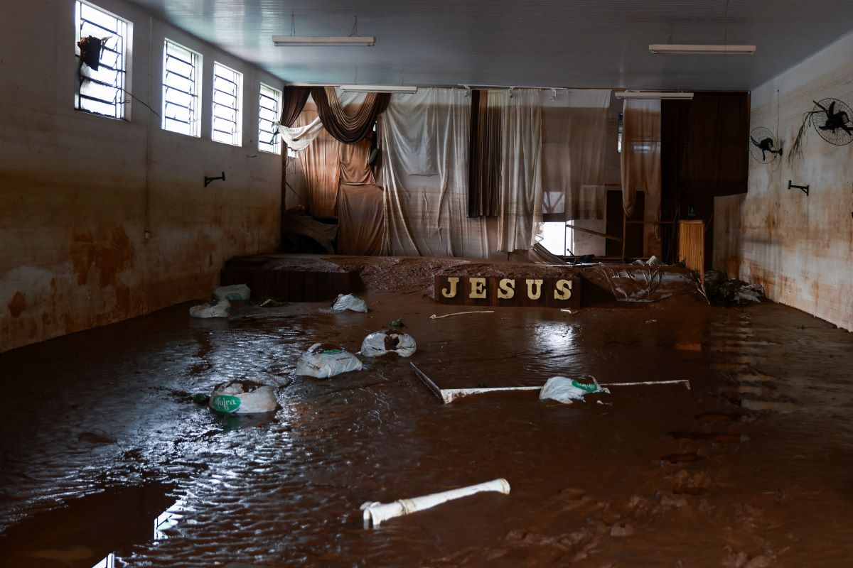 Βραζιλία: Μάχη με τον χρόνο δίνουν οι διασώστες – Στους 66 οι νεκροί από τις πλημμύρες