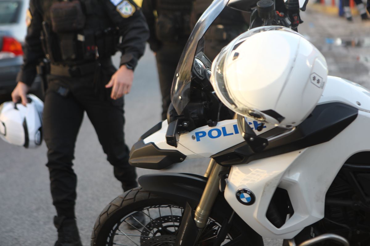 Άλιμος: Πεζή παρασύρθηκε από μοτοσικλέτα της ΔΙΑΣ και τραυματίστηκε ελαφρά