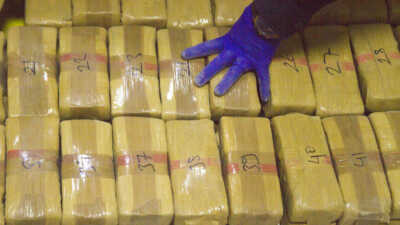 210 κιλά κοκαΐνης σε κοντέϊνερ με γαρίδες στον Πειραιά