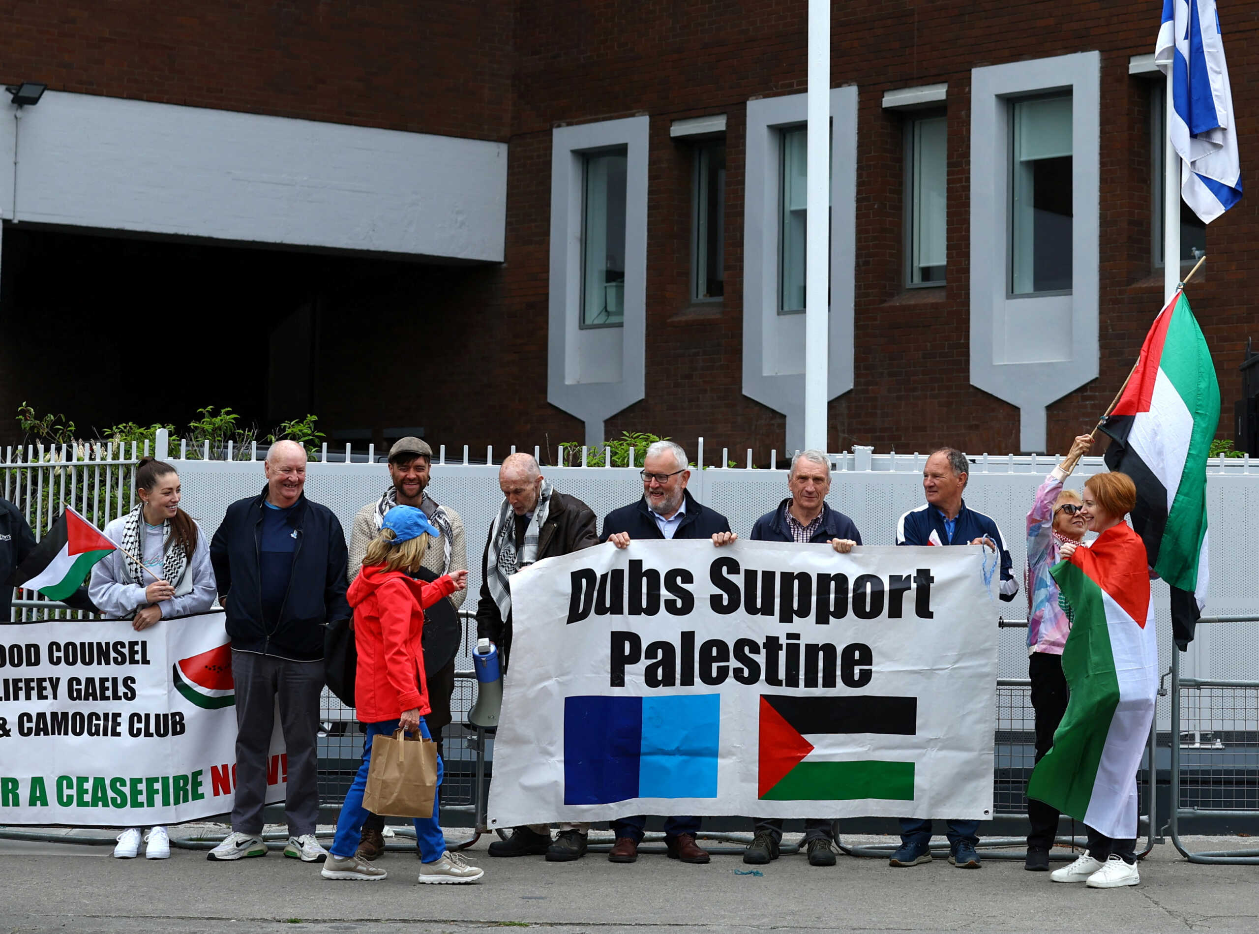 Η Ιρλανδία θα αναγνωρίσει παλαιστινιακό κράτος με βάση τα σύνορα του 1967