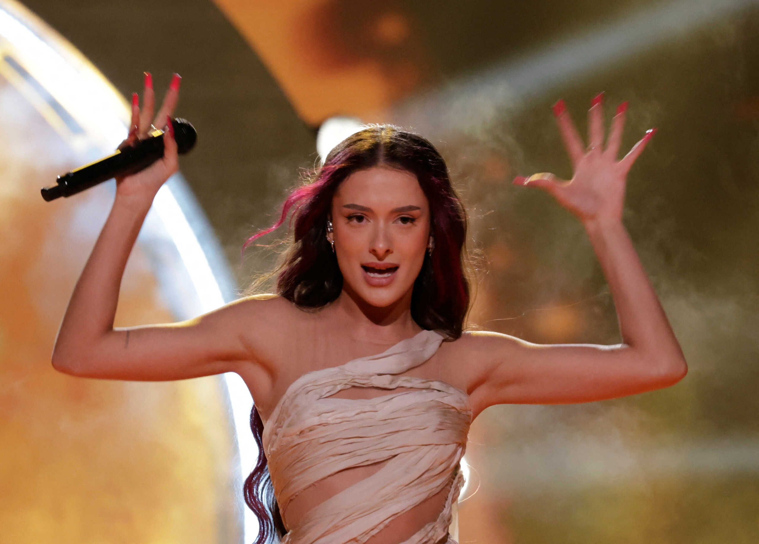 Eurovision 2024: Με τεχνητά γιουχαΐσματα απαντά η εκπρόσωπος του Ισραήλ στις έντονες αποδοκιμασίες που δέχτηκε στην τελευταία πρόβα