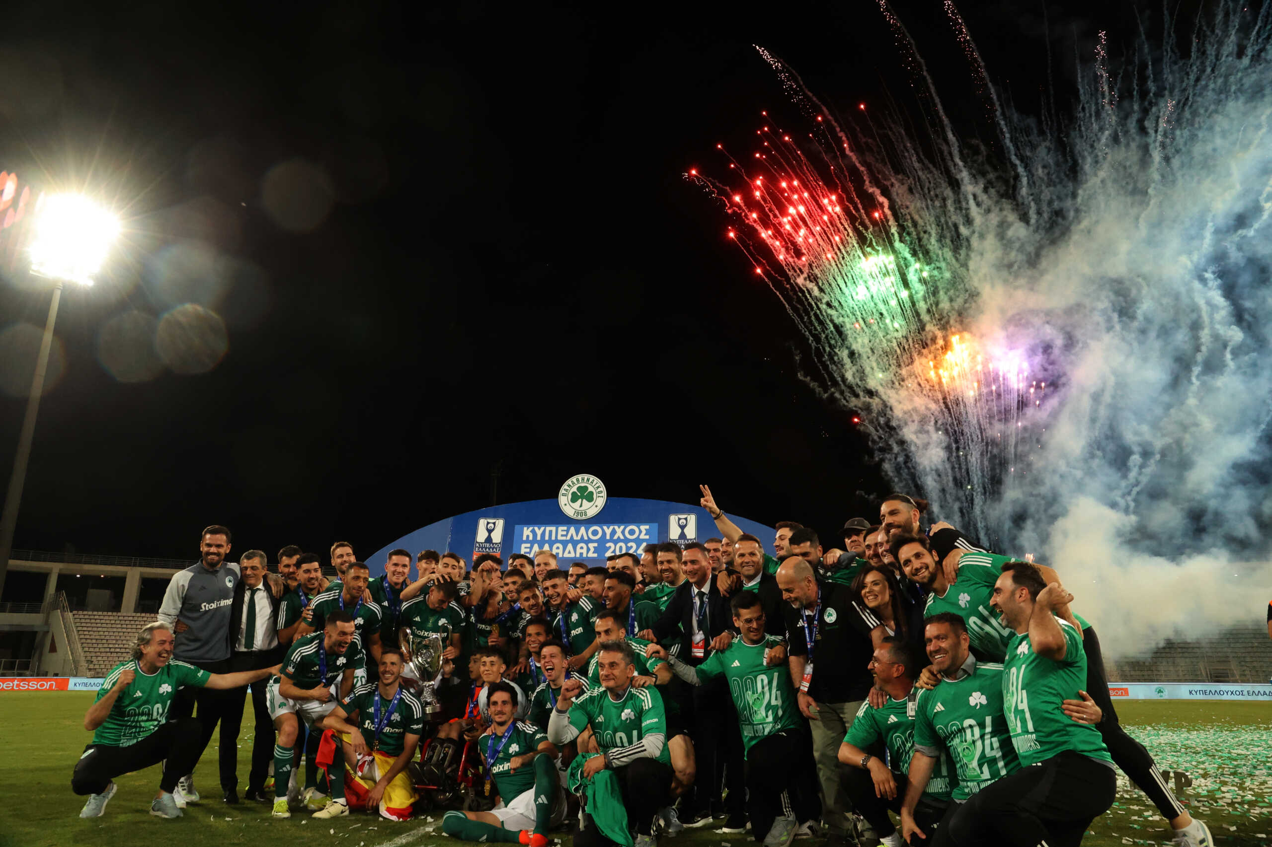 Παναθηναϊκός: Στον Πέτρο Ιακωβίδη γιόρτασαν οι «πράσινοι» την κατάκτηση του Κυπέλλου Ελλάδας