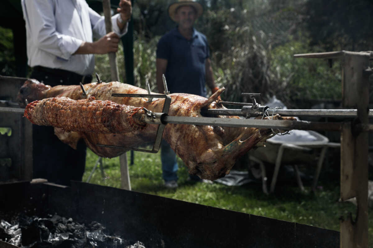 Καιρός σήμερα: Με βροχές και δυνατούς ανέμους θα ψήσουμε το Πάσχα