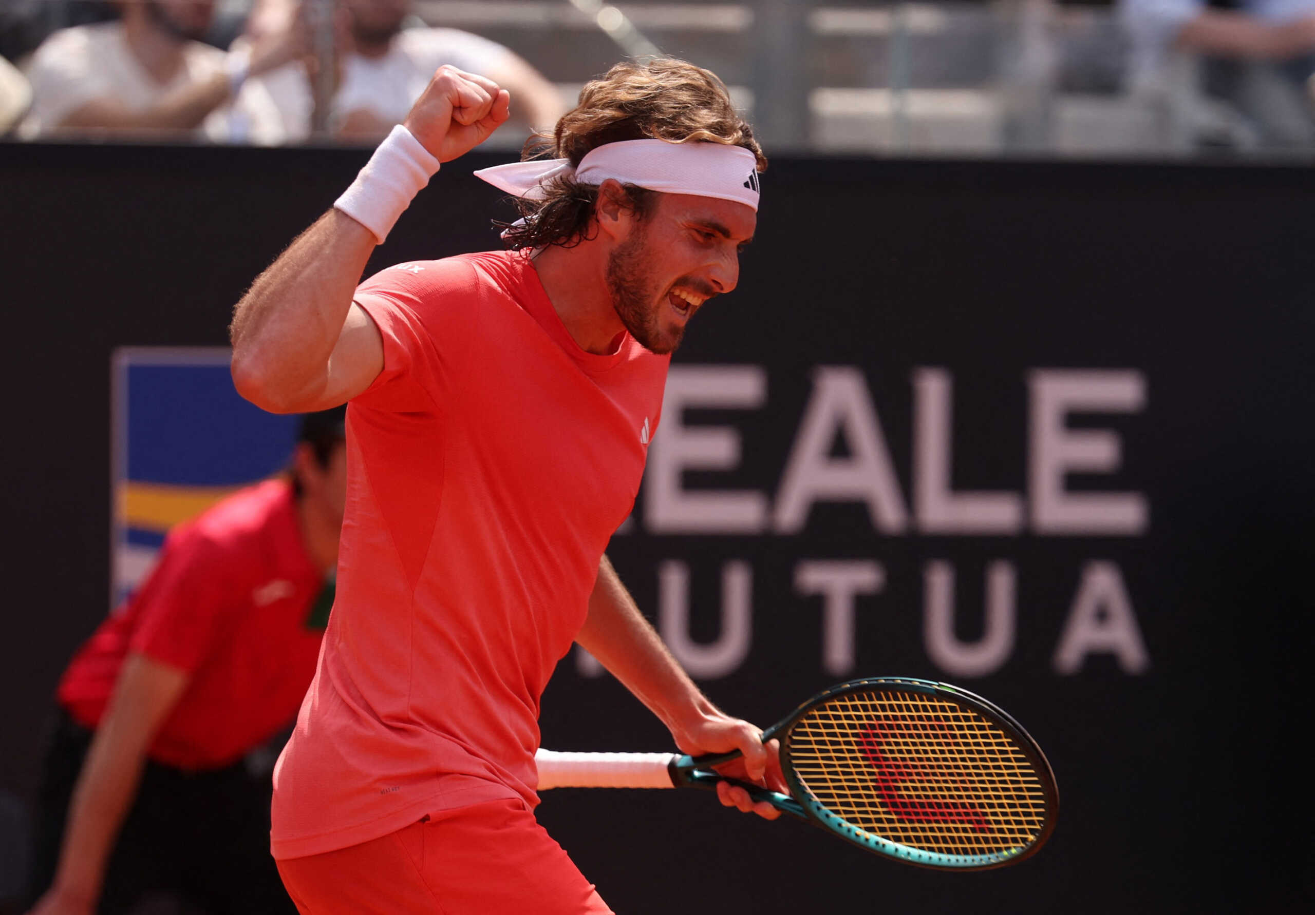 Tennis - Italian Open - Foro Italico, Rome, Italy - May 13, 2024 Greece's Stefanos Tsitsipas celebrates winning his round of 34 match against Britain's Cameron Norrie REUTERS