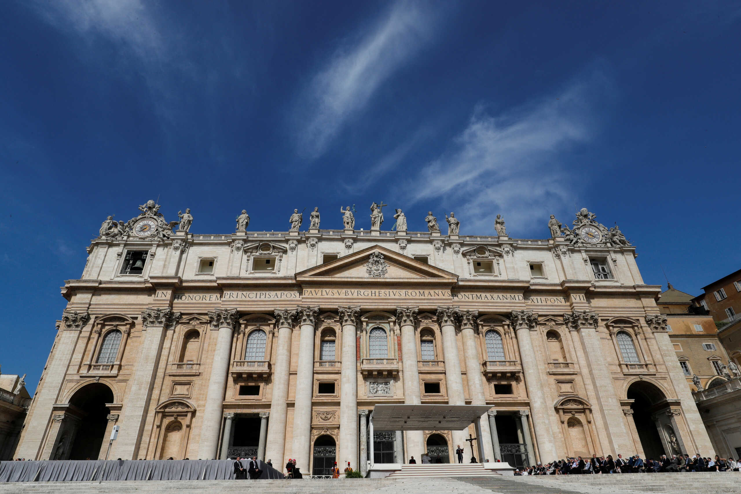 Το Βατικανό συνιστά στους πιστούς να είναι επιφυλακτικοί στα θαύματα