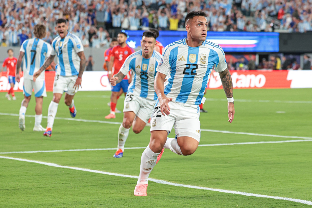 Χιλή – Αργεντινή 0-1: Ο Λαουτάρο Μαρτίνες έστειλε την «αλμπισελέστε» στους «8» του Copa America