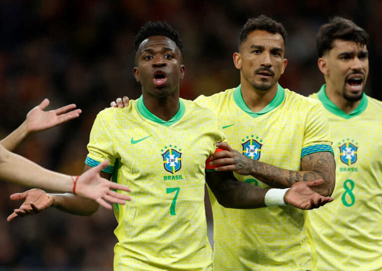 Copa America: «Ξέσπασε» η Βραζιλία με Βινίσιους, στα νοκ άουτ η Κολομβία