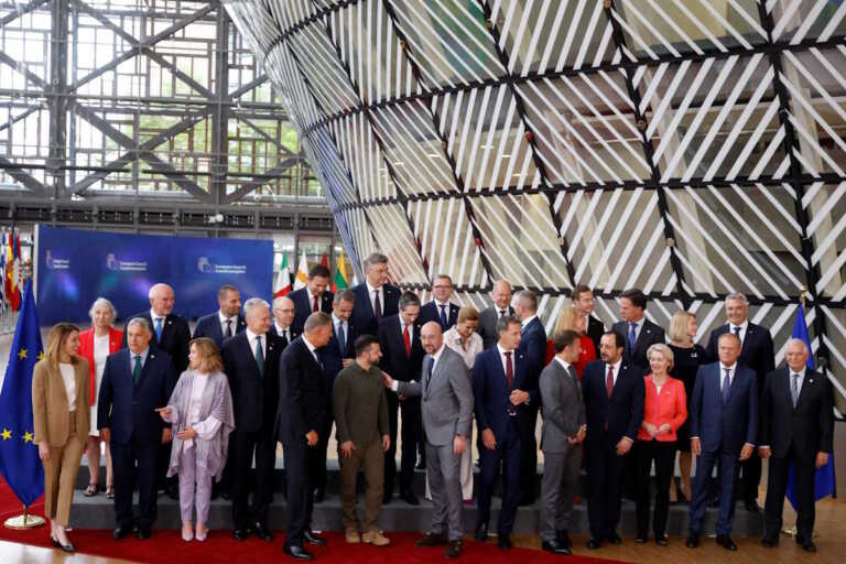 Σκληρά παζάρια στη Σύνοδο Κορυφής στις Βρυξέλλες – «Κλειδώνουν» Κόστα και Κάλλας