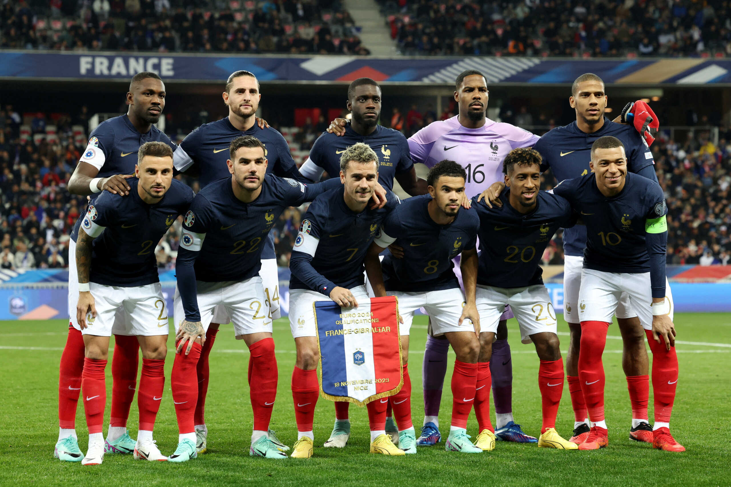 FILE PHOTO: Soccer Football - Euro 2024 Qualifier - Group B - France v Gibraltar - Allianz Riviera, Nice, France - November 18, 2023 France players pose for a team group photo before the match REUTERS