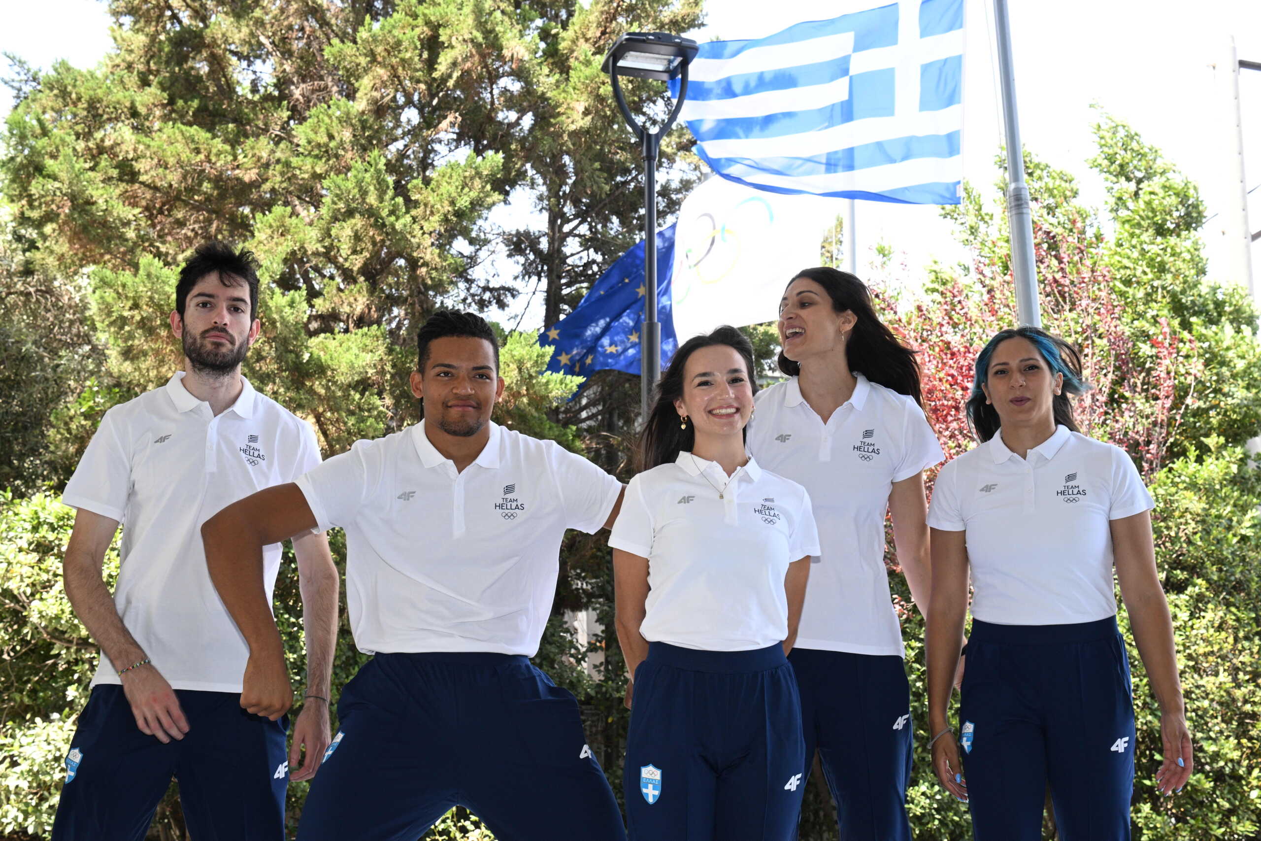 ΦΩΤΟΓΡΑΦΙΣΗ ΤΗΣ ΕΛΛΗΝΙΚΗΣ ΟΛΥΜΠΙΑΚΗΣ ΟΜΑΔΑΣ ΓΙΑ ΤΟΥΣ ΑΓΩΝΕΣ ΤΟΥ ΠΑΡΙΣΙΟΥ (ΑΝΤΩΝΗΣ ΝΙΚΟΛΟΠΟΥΛΟΣ