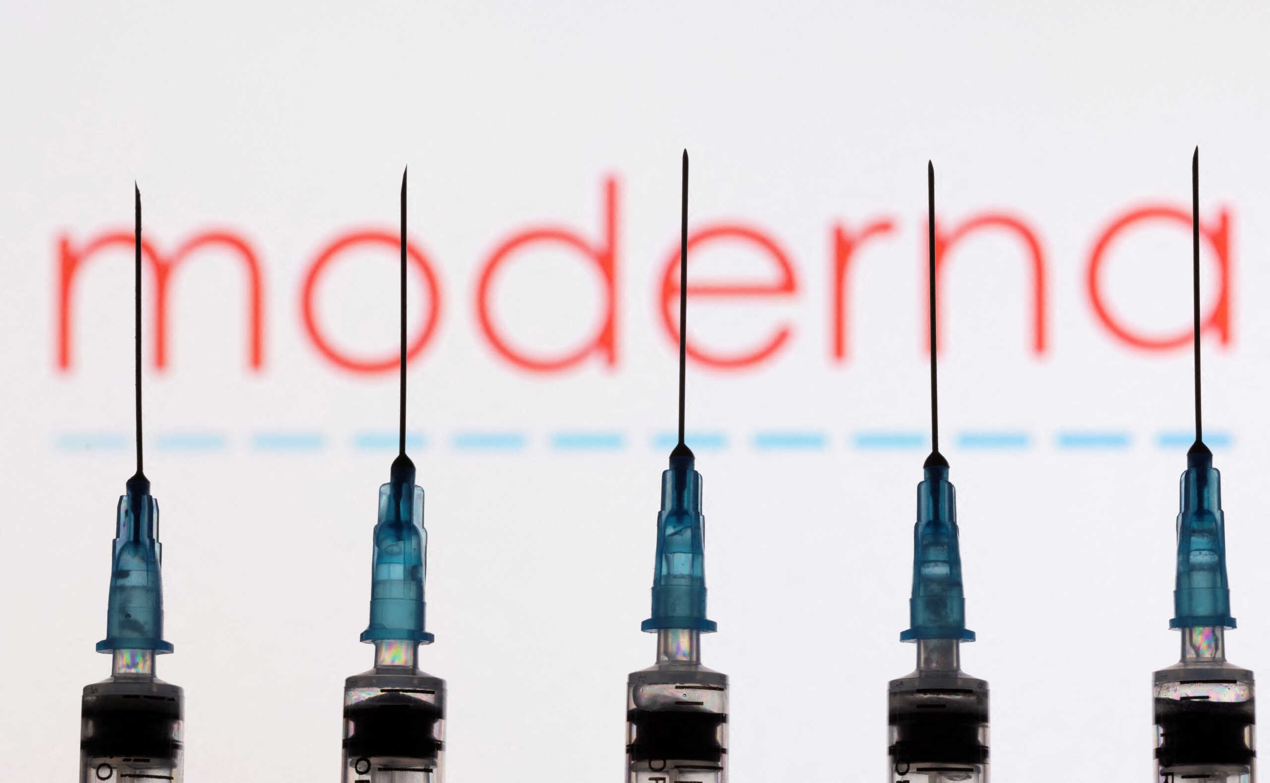 Η Moderna μετρά αντίστροφα για το «2 σε 1» εμβόλιο για γρίπη και κορονοϊό