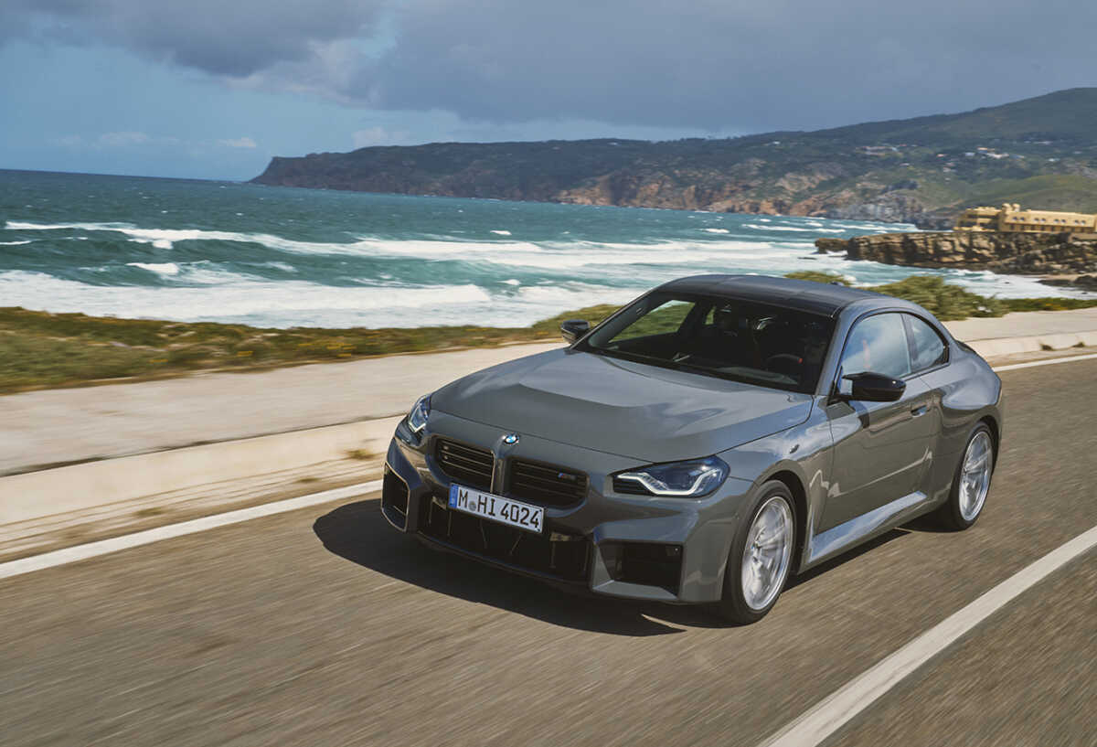 Η νέα BMW M2 ανεβάζει τον πήχη για τα compact οχήματα υψηλών επιδόσεων