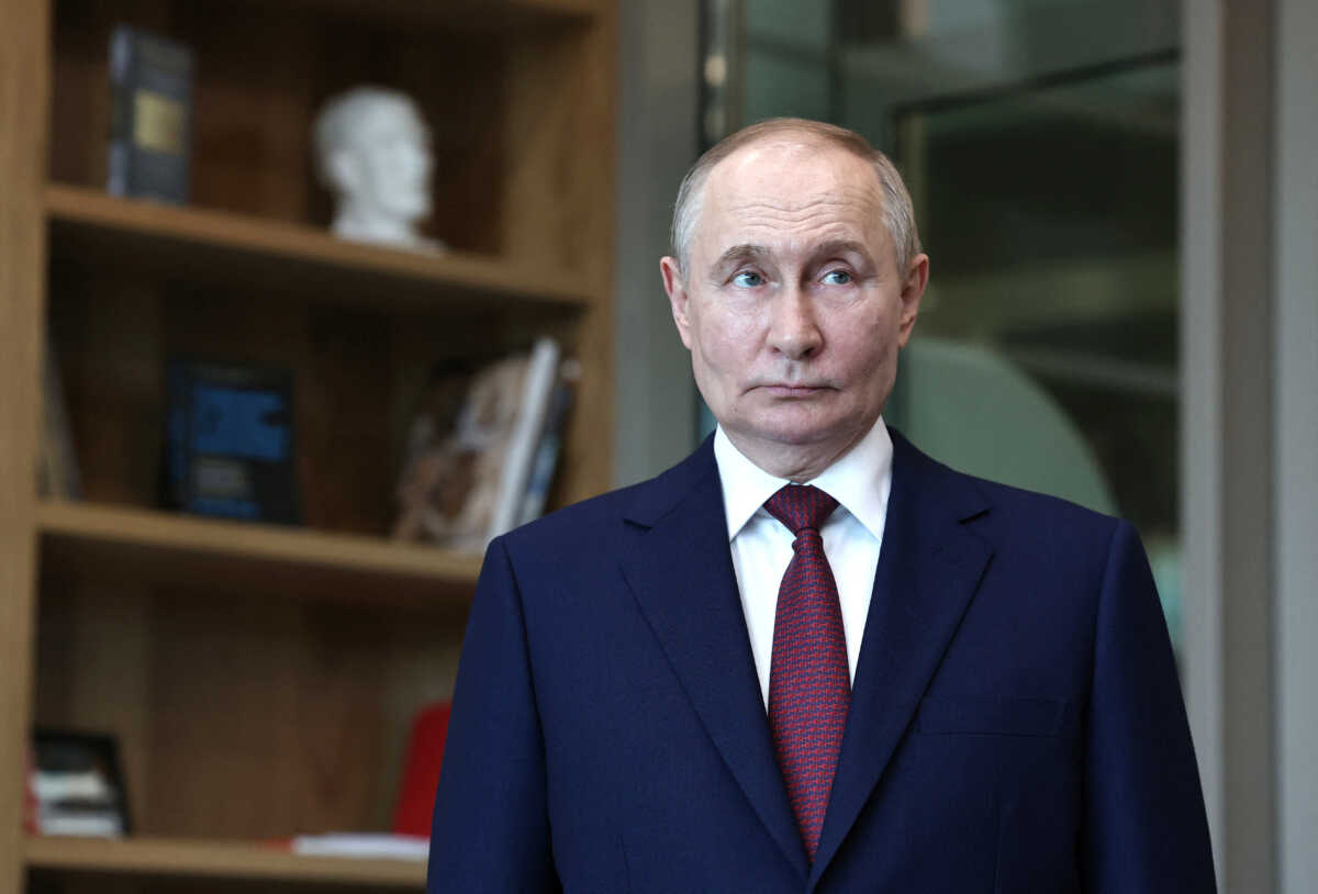 Ο Πούτιν «ξήλωσε» 4 υφυπουργούς Άμυνας και διόρισε ανιψιά του