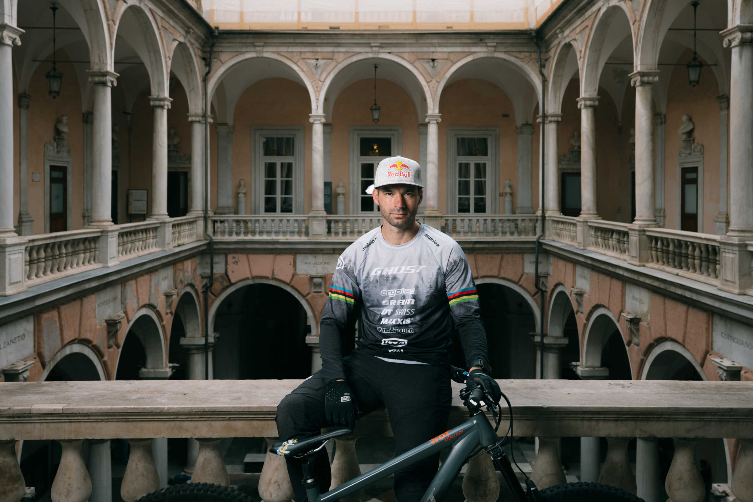 Red Bull Cerro Abajo: Αγώνας κατάβασης με mountain bike στην Γένοβα 