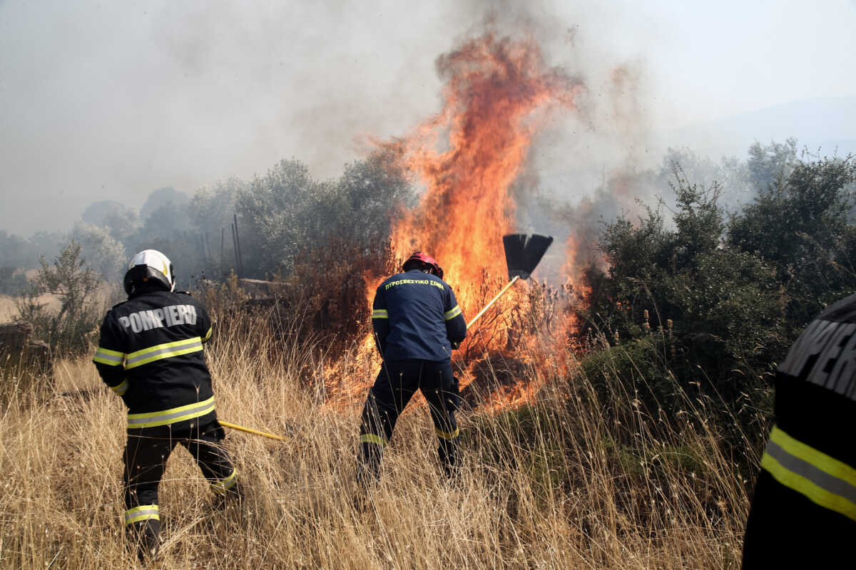 Πολύ υψηλός κίνδυνος πυρκαγιάς την Παρασκευή σε πέντε Περιφέρειες, ανάμεσά τους και η Αττική