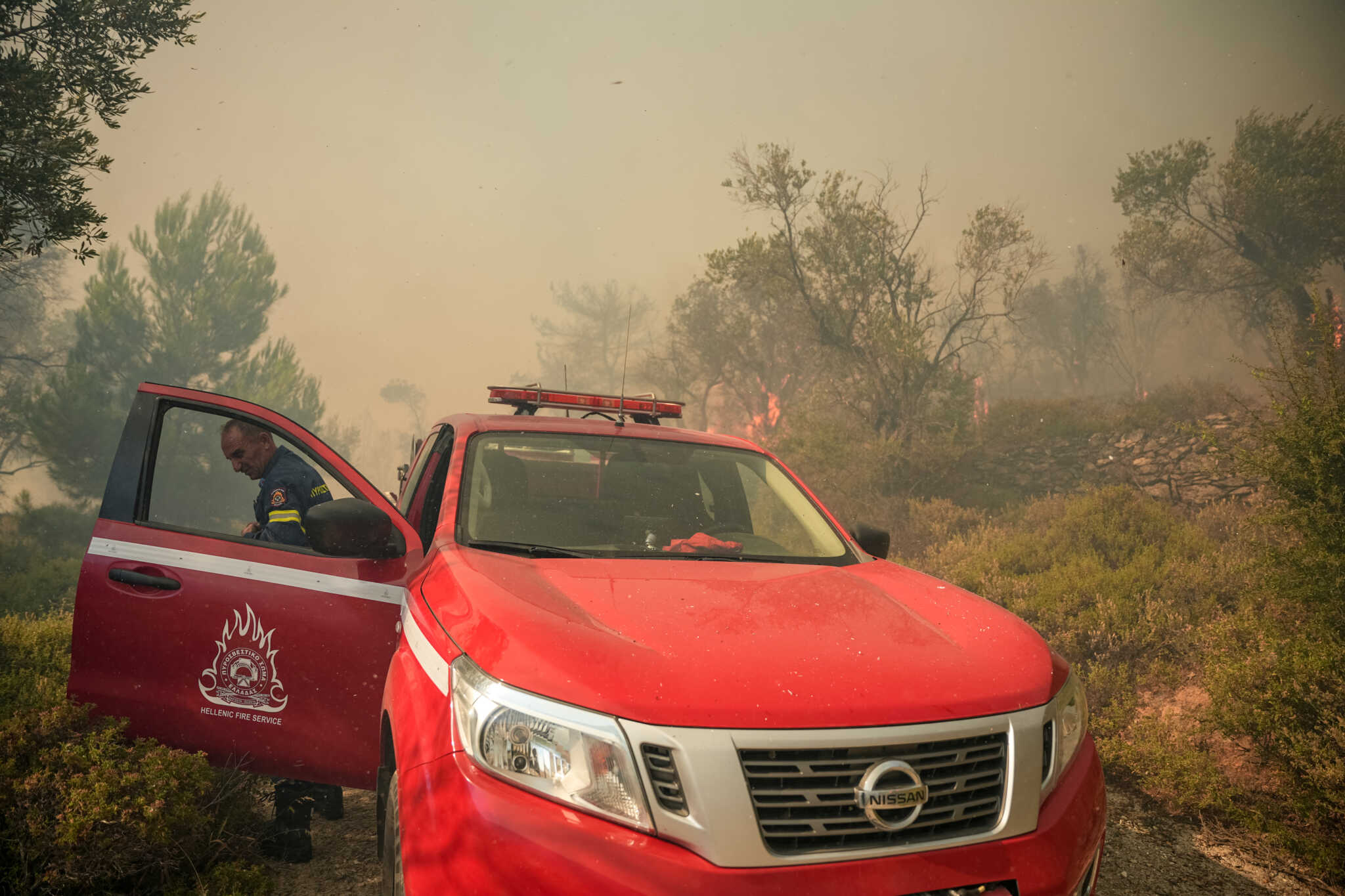 Φωτιά στη Μεσσηνία στην περιοχή Μελιγαλάς – «Σηκώθηκε» ελικόπτερο