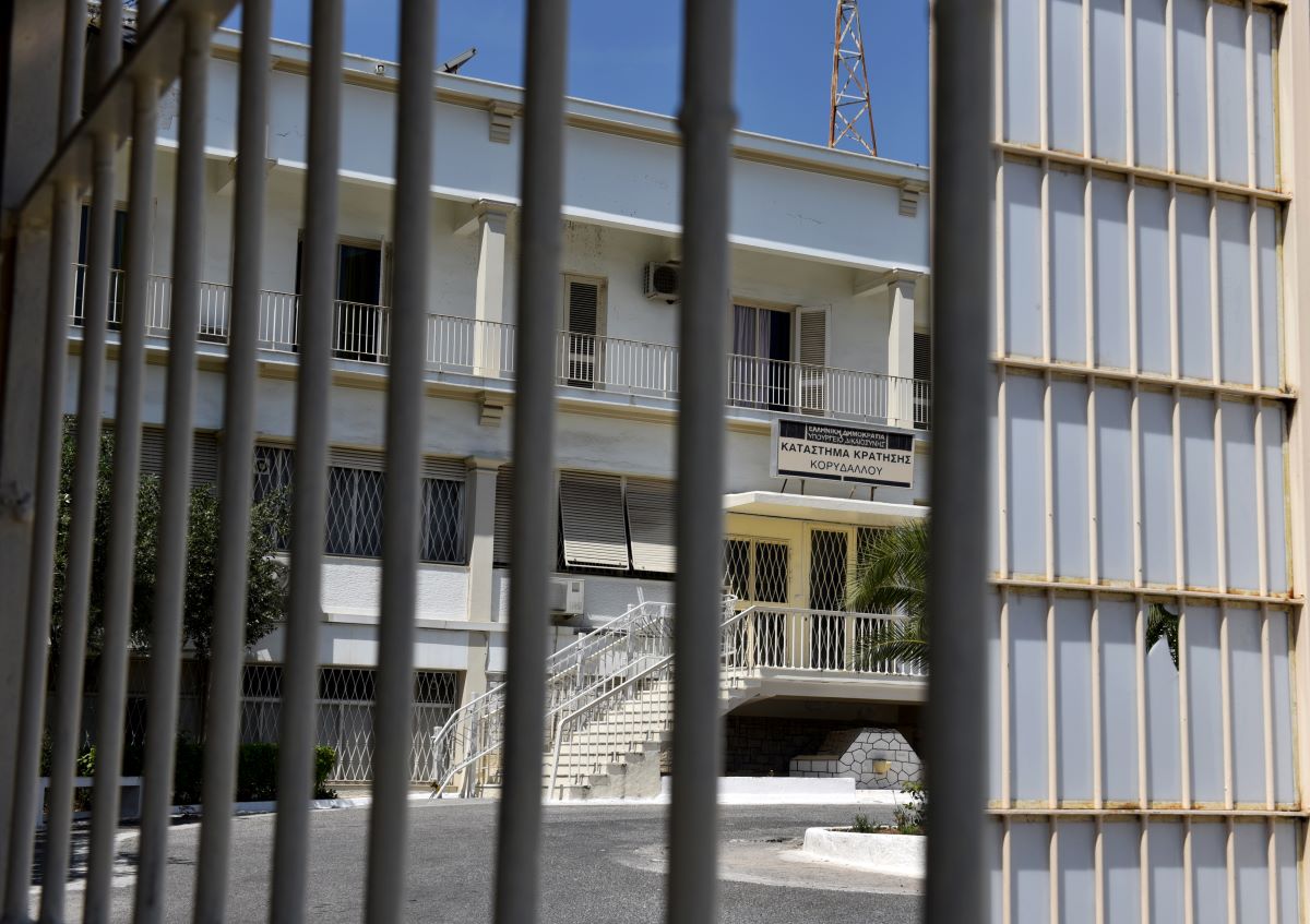 Φυλακές Κορυδαλλού: Η ανακοίνωση του υπουργείου Προστασίας του Πολίτη για τη δολοφονία του 35χρονου βαρυποινίτη