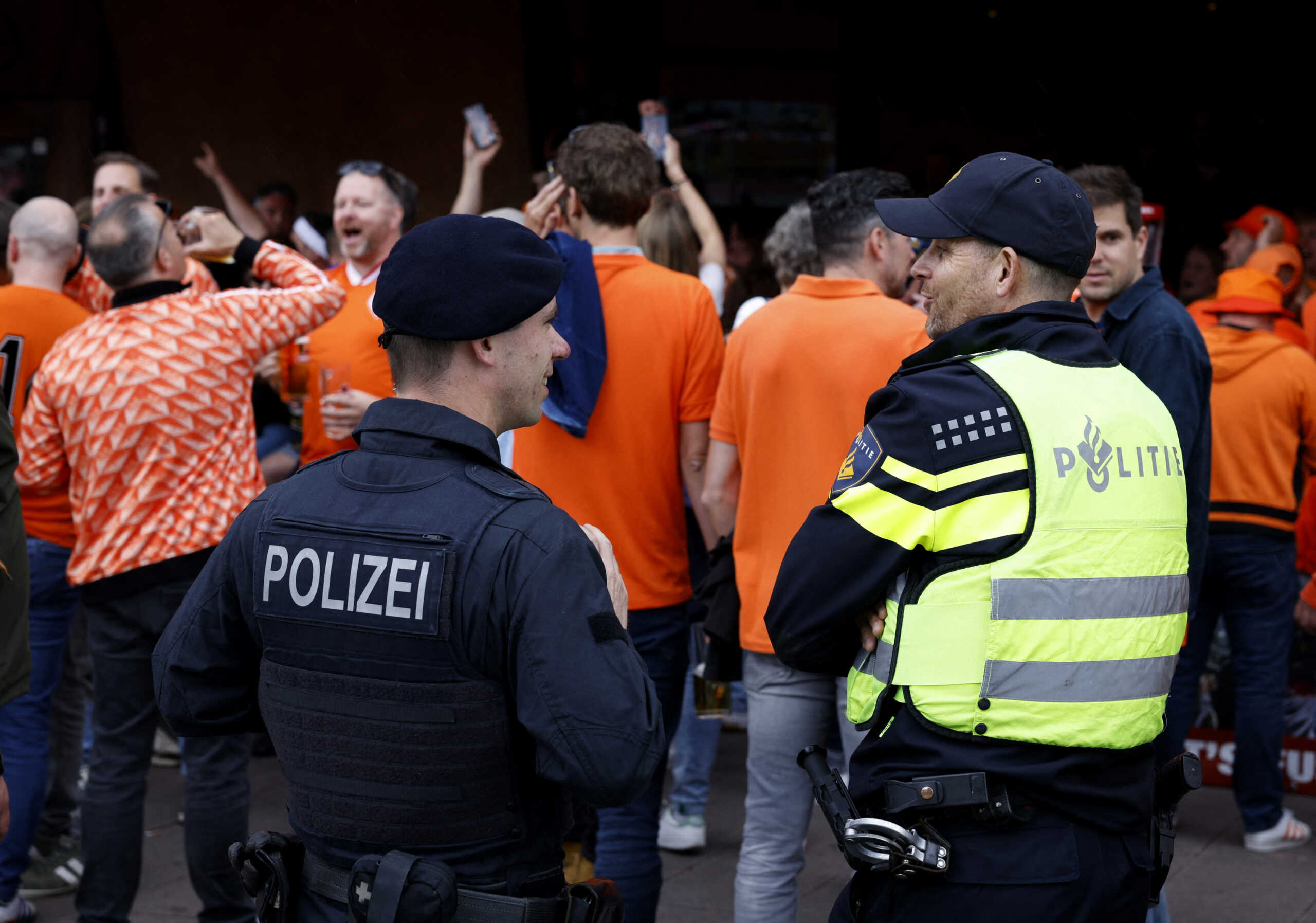 Euro 2024: Αστυνομικοί πυροβόλησαν άνδρα με τσεκούρι και εκρηκτικά στο Αμβούργο
