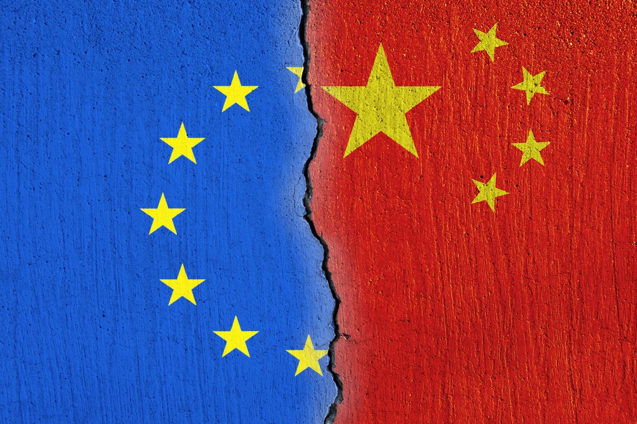 Η ΕΕ θα επιβάλει πρόσθετους δασμούς στις εισαγωγές ηλεκτρικών οχημάτων από την Κίνα
