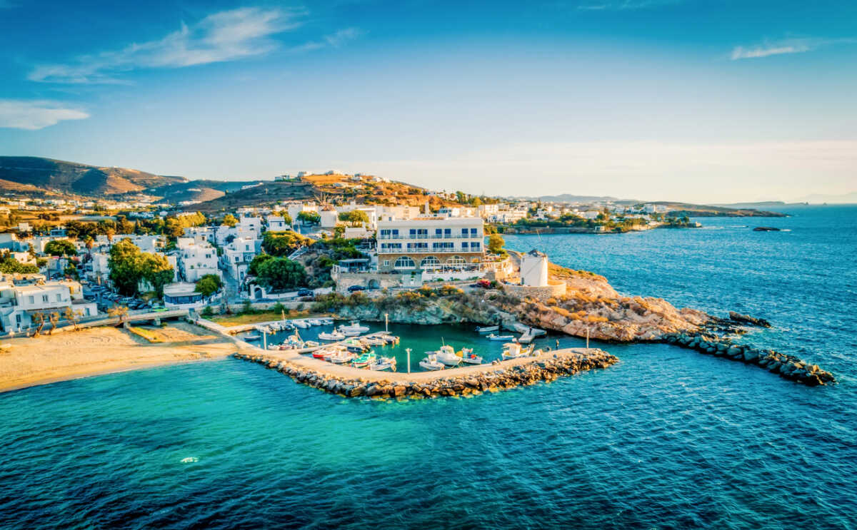 Η Express αποθεώνει την Πάρο: Η πεμπτουσία της ελληνικής νησιωτικής εμπειρίας