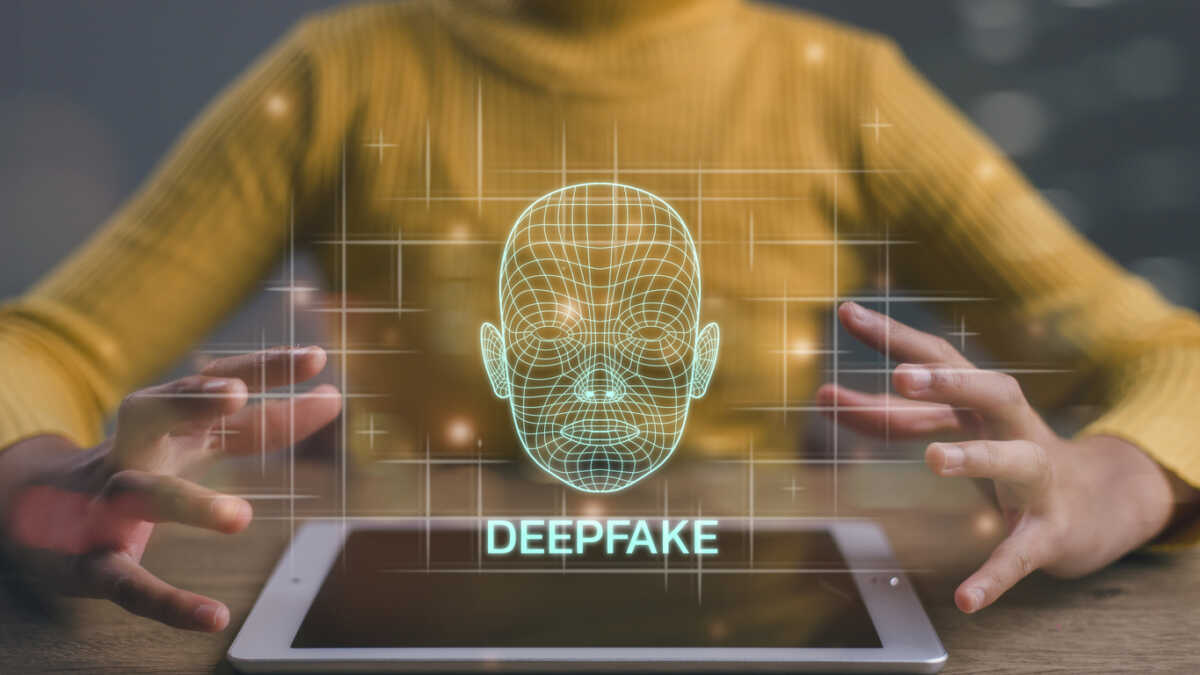 Πώς μπορούμε να προστατευτούμε από τα deepfakes