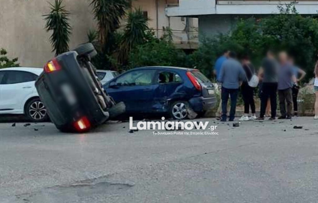 Tούμπαρε αυτοκίνητο μετά από τριπλή σύγκρουση – Οδηγός παραβίασε το STOP