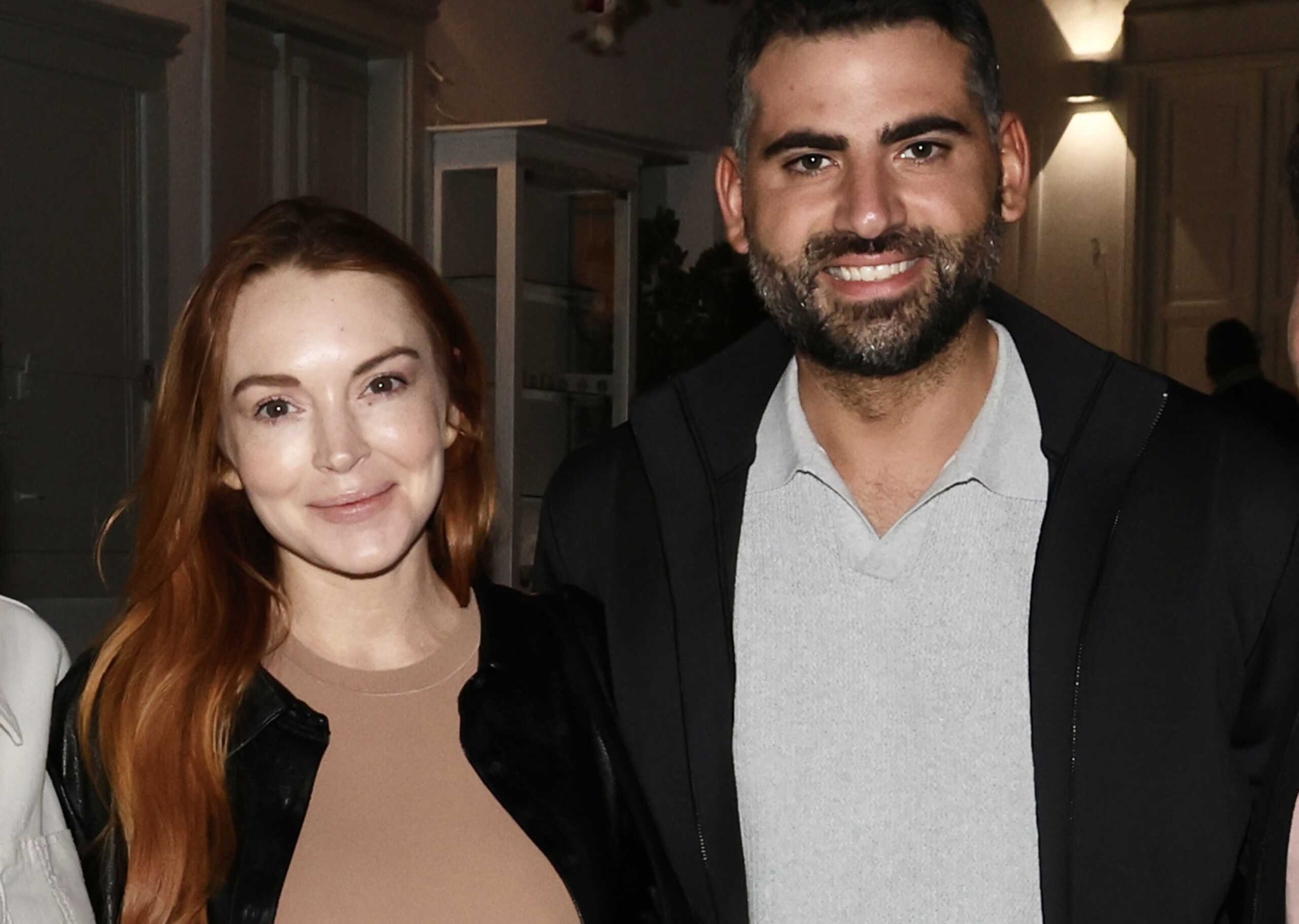 Η Lindsay Lohan ξανά στη Μύκονο μαζί με τον σύζυγό της για τις καλοκαιρινές τους διακοπές
