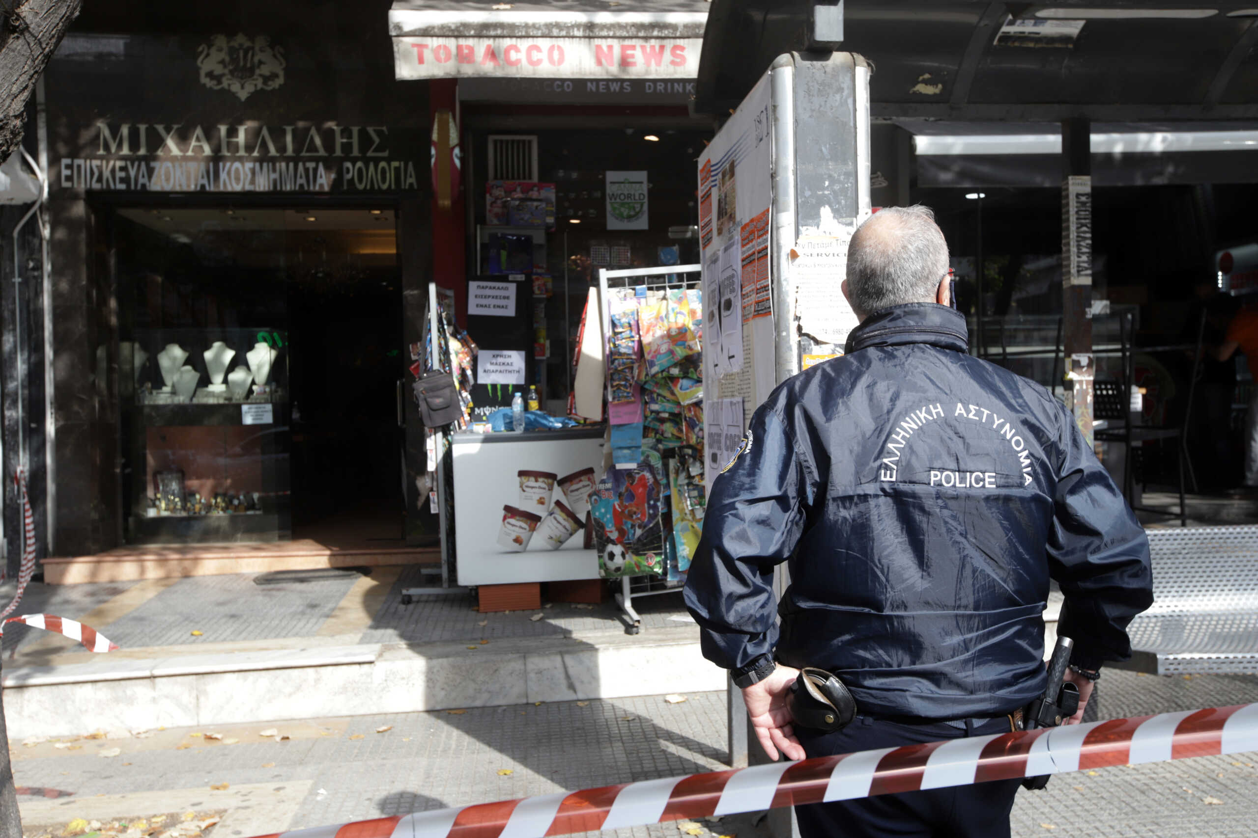 Θεσσαλονίκη: Απόπειρα ληστείας σε ψιλικατζίδικο στον Εύοσμο, έπιασαν τους δράστες που είχαν κρυφτεί