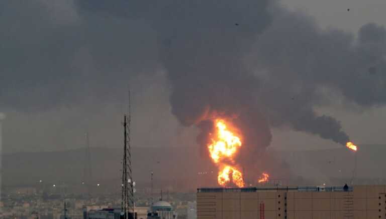 Φωτιά περιορισμένης έκτασης ξέσπασε σε διυλιστήριο στο Κουβέιτ