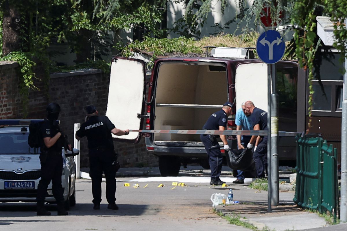 Βελιγράδι: Σέρβος που ασπάστηκε το Ισλάμ ο δράστης της επίθεσης με τόξο στην πρεσβεία του Ισραήλ