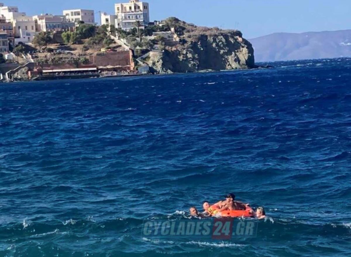 Σύρος: Παιδιά παρασύρθηκαν με φουσκωτή βάρκα στο πέλαγος – Τους έσωσε Λιμενικός τριαθλητής