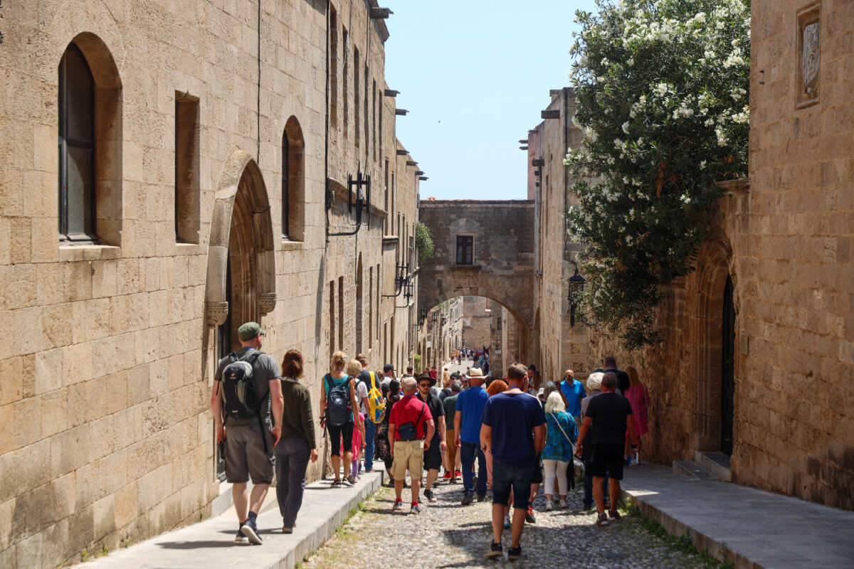 Χρεοκόπησε ο γερμανικός τουριστικός κολοσσός FTI Touristik 