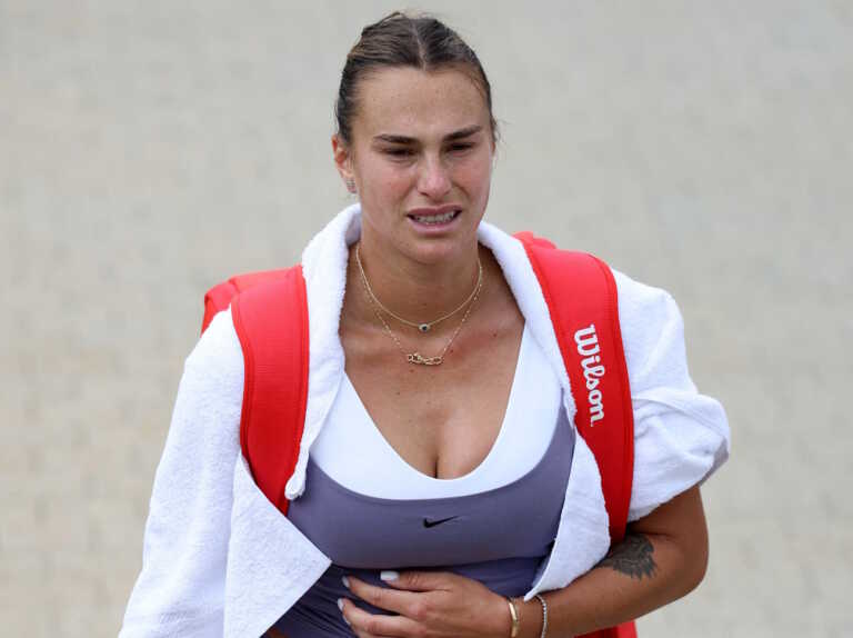 Η Αρίνα Σαμπαλένκα αποσύρθηκε από το Wimbledon