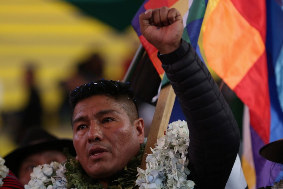 Βολιβία: Ο Έβο Μοράλες κατηγόρησε τον πρόεδρο της χώρας Λουίς Άρσε ότι οργάνωσε «αυτο-πραξικόπημα»
