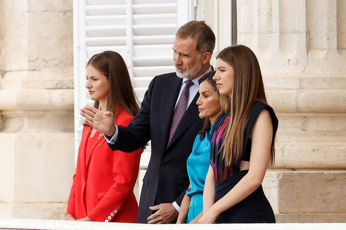 Η ισπανική βασιλική οικογένεια και τα σκάνδαλά της: Μυστηριώδεις selfies, απιστίες κι ένα τραγούδι όλο νόημα