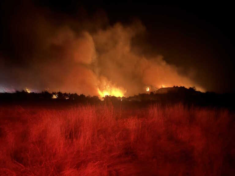 Ολονύχτια μάχη των πυροσβεστικών δυνάμεων σε Κω και Χίο – Διάσπαρτες εστίες στο Ηράκλειο