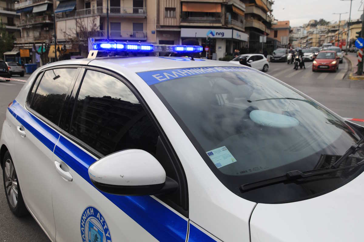 Θεσσαλονίκη: Καταδικάστηκε ο 38χρονος που εμβόλισε αυτοκίνητο και ξυλοκόπησε τον πατέρα – «Απειλούσε να μας σκοτώσει»