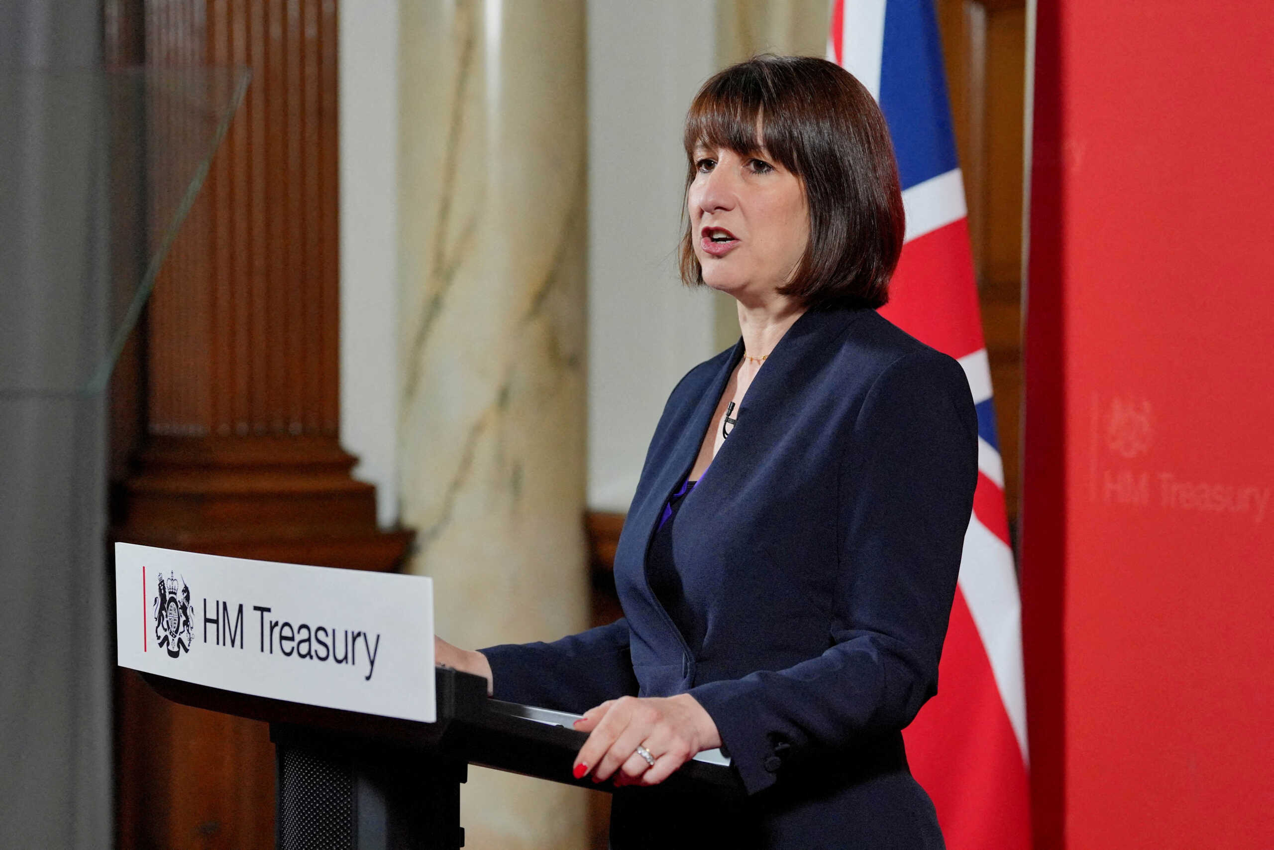 Βρετανία: Τι προανήγγειλε η νέα υπουργός Οικονομικών για μισθούς και επιδόματα