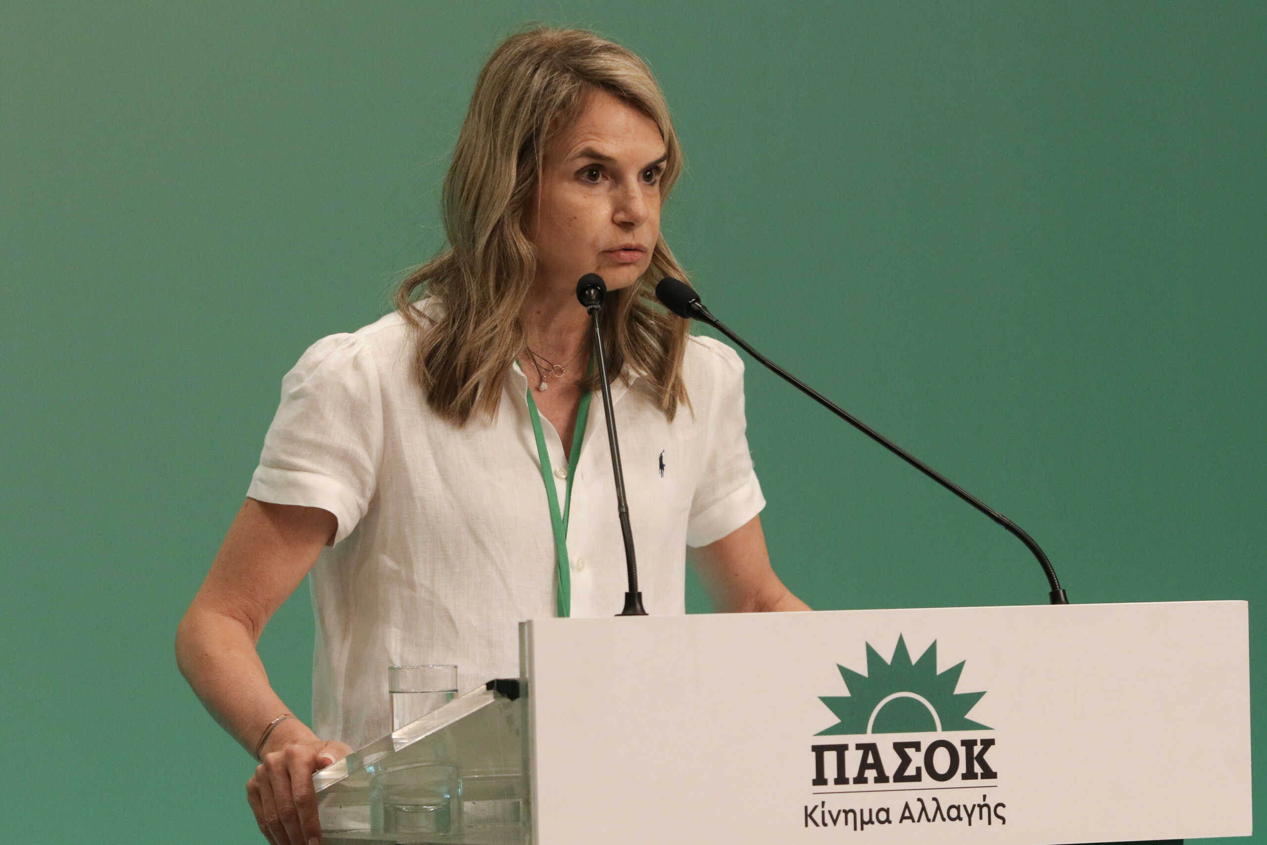 Η Μιλένα Αποστολάκη υποψήφια για πρόεδρος του ΠΑΣΟΚ – «Χρειαζόμαστε ένα αναβαπτισμένο κόμμα με καθαρό μήνυμα»