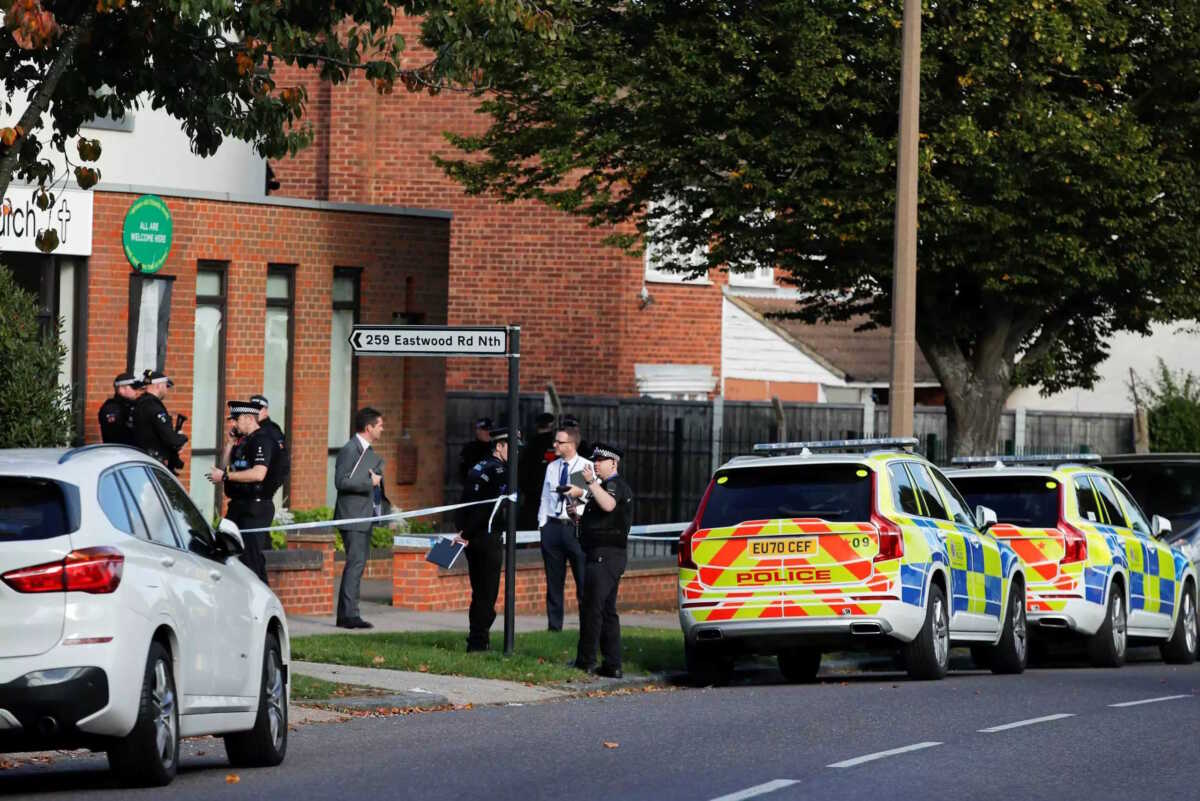 Βρετανία: Άνδρας έκανε επίθεση με μαχαίρι στο Σάουθπορτ, αναφορές για ανήλικα θύματα